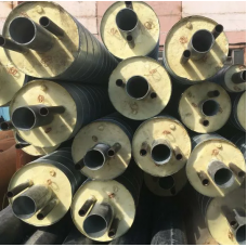 Труба в ППУ изоляции со спутником в полиэтиленовой оболочке тип 1 09Г2С Ду32 108х4 мм ГОСТ 10704-91